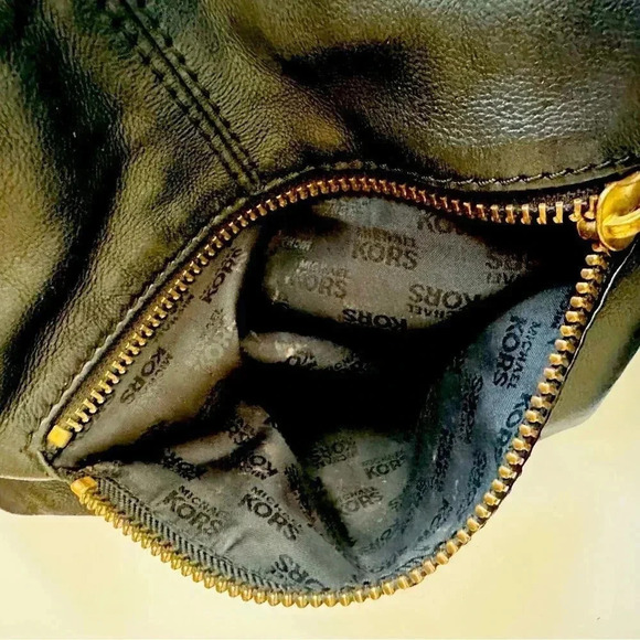 Micheal Kors Distressed Leather Hobo Shoulder Purse main image 4